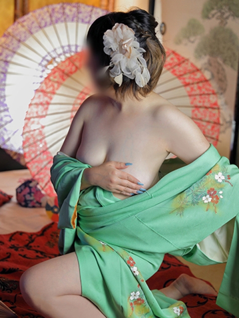 北九州・熟女専門処・紫蘭マダム 七瀬（ななせ）